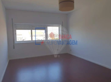 Apartamento T2 para Venda em Paranhos