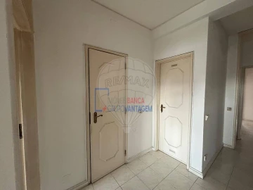 Apartamento T2 para Venda em Paranhos
