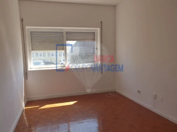 Apartamento T2 para Venda em Paranhos
