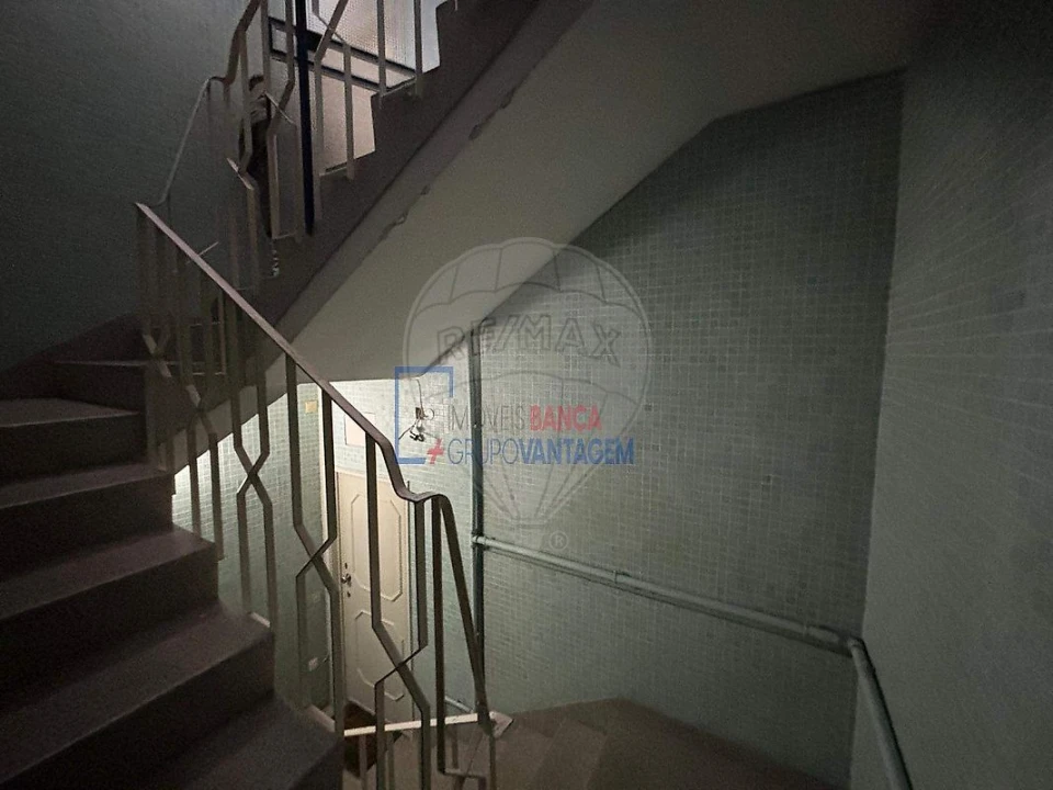 Apartamento T2 para Venda em Paranhos Foto 28