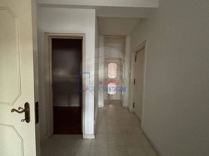Apartamento T2 para Venda em Paranhos Foto 27