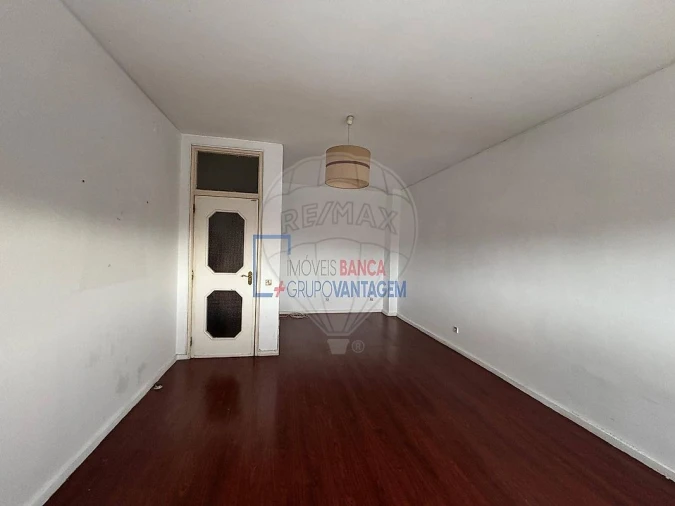 Apartamento T2 para Venda em Paranhos Foto 31