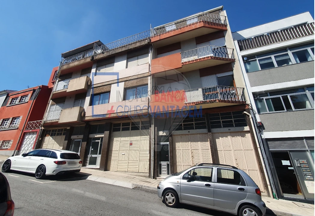 Apartamento T2 para Venda em Paranhos Foto 1