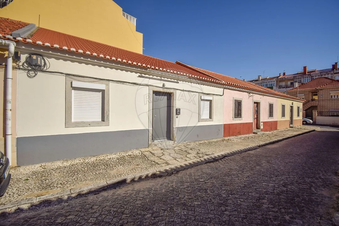 Moradia T2 para Venda em Agualva e Mira-Sintra Foto 21