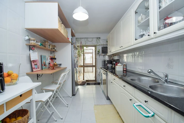 Apartamento T1 para Venda em Queluz e Belas Foto 13