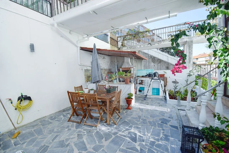 Apartamento T1 para Venda em Queluz e Belas Foto 17