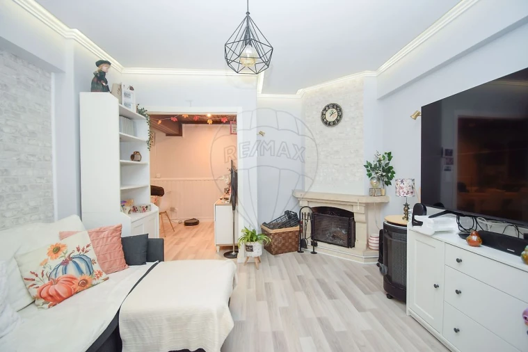 Apartamento T1 para Venda em Queluz e Belas Foto 7