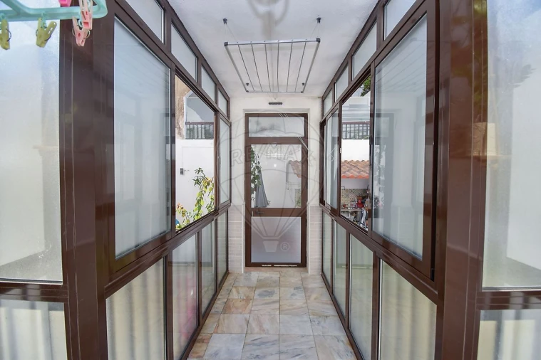 Apartamento T1 para Venda em Queluz e Belas Foto 16