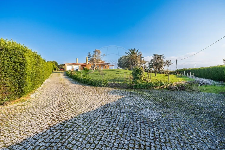 Moradia T4 para Venda em São João das Lampas e Terrugem Foto 32