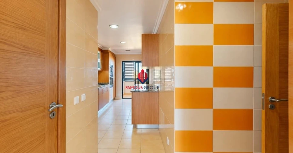 Apartamento T3 para Venda em Portimão Foto 11