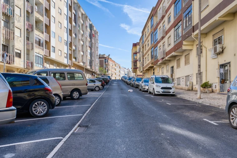 Garagem para Venda em Queluz e Belas Foto 19