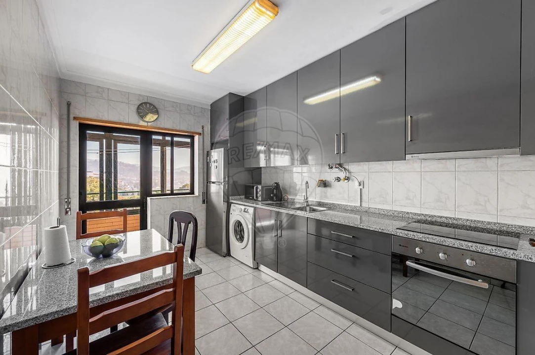Apartamento T3 para Venda em Ferreiros, Prozelo e Besteiros Foto 13