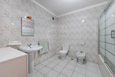 Apartamento T3 para Venda em Ferreiros, Prozelo e Besteiros
