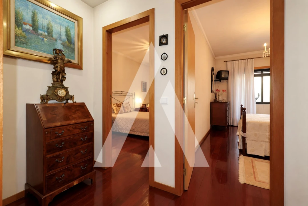 Apartamento T2 para Venda em Creixomil Foto 7