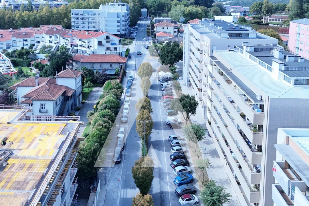 Apartamento T2 para Venda em Creixomil Foto 16