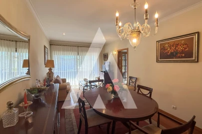 Apartamento T2 para Venda em Creixomil