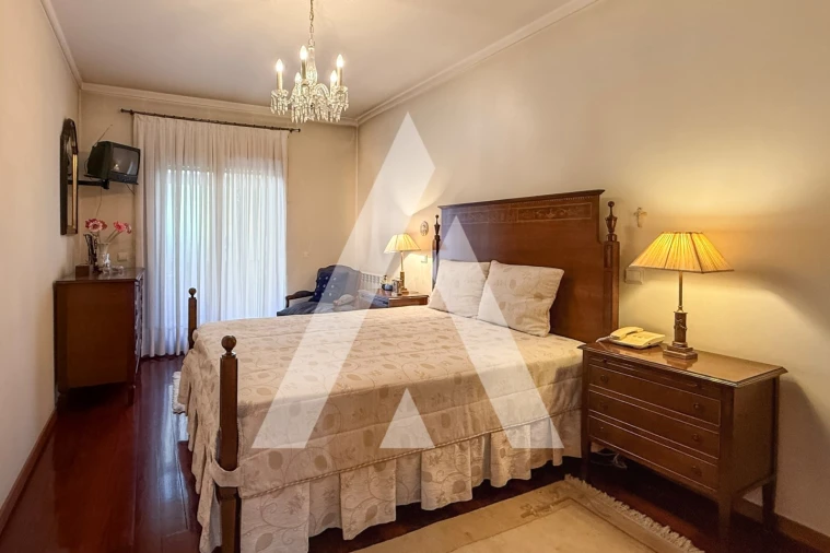 Apartamento T2 para Venda em Creixomil Foto 8