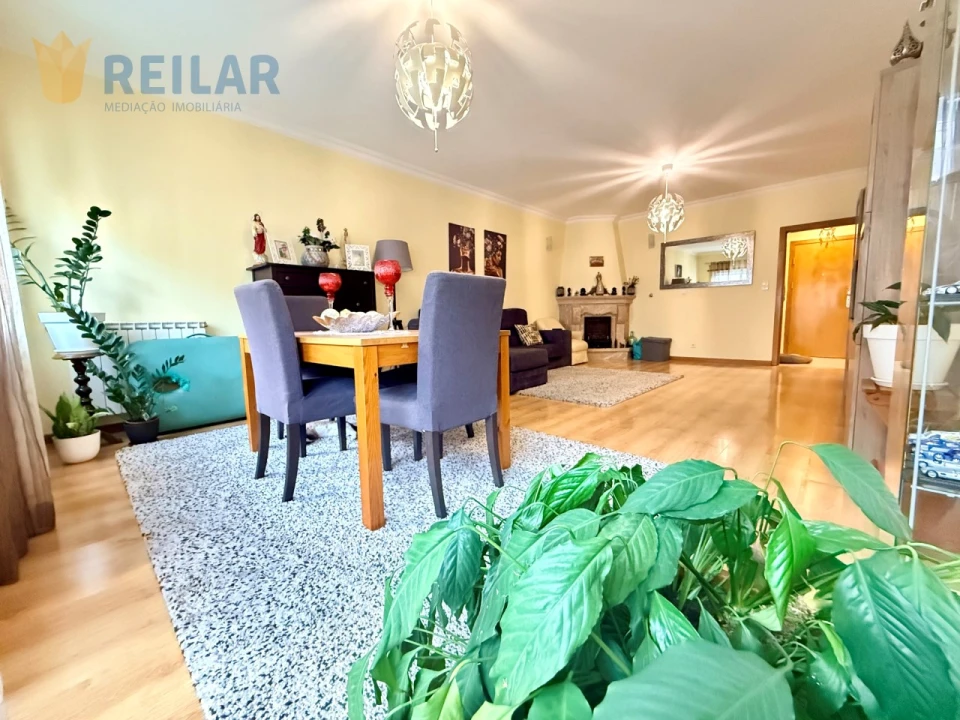 Apartamento T3 para Venda em Póvoa de Santa Iria e Forte da Casa Foto 6