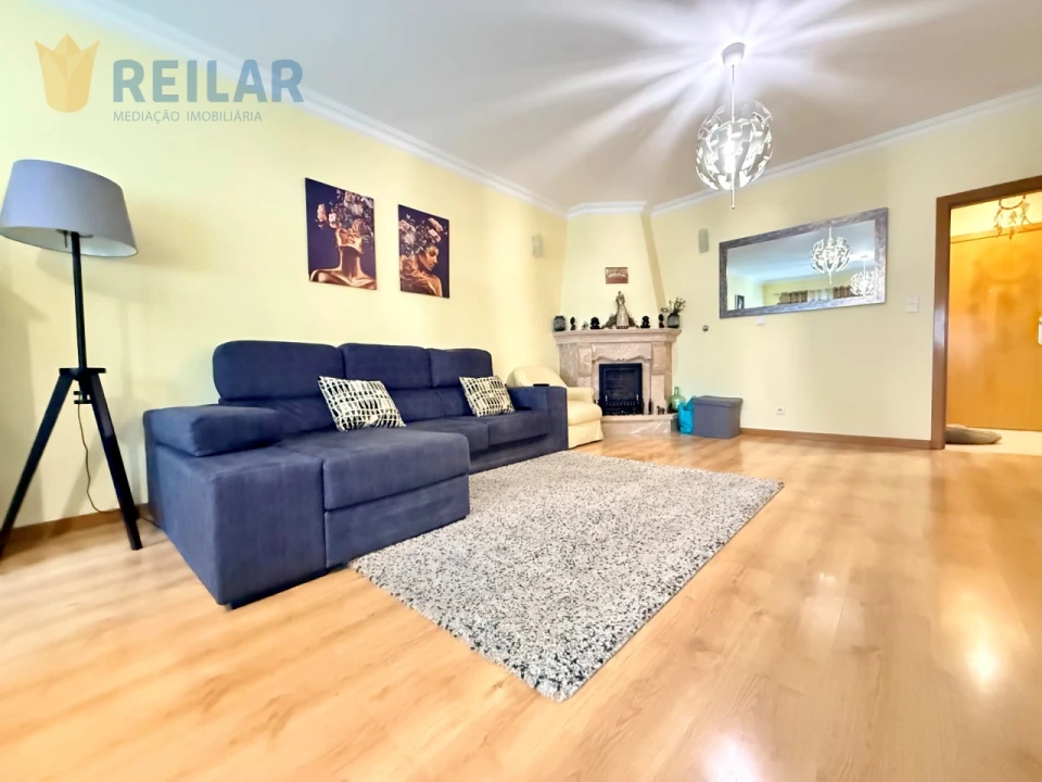 Apartamento T3 para Venda em Póvoa de Santa Iria e Forte da Casa Foto 7