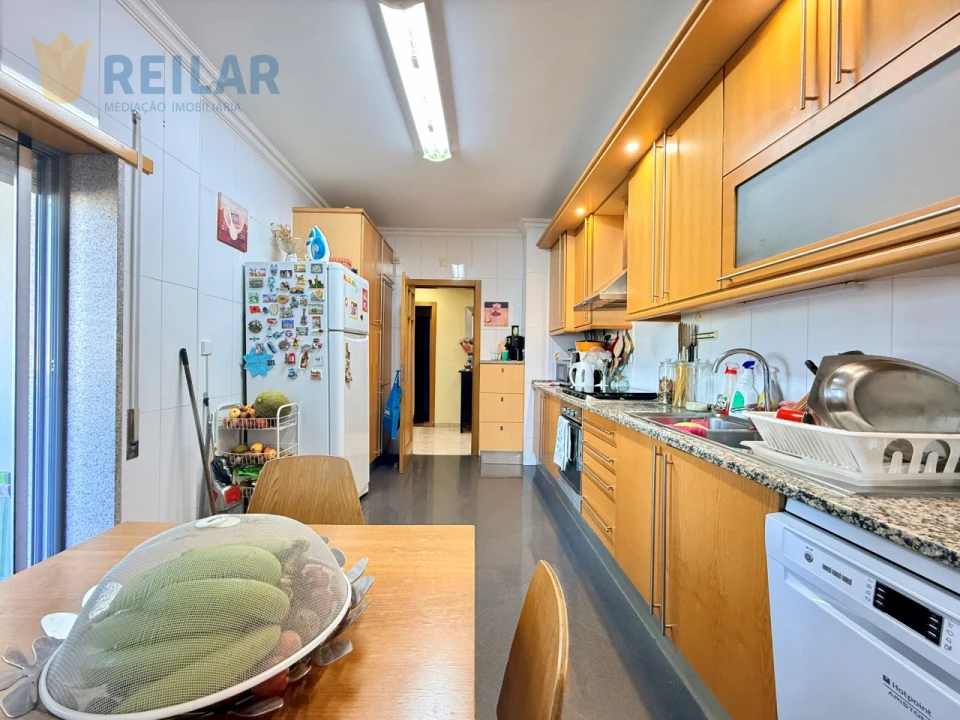Apartamento T3 para Venda em Póvoa de Santa Iria e Forte da Casa Foto 15