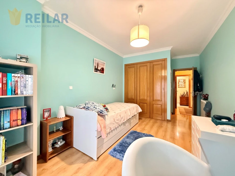 Apartamento T3 para Venda em Póvoa de Santa Iria e Forte da Casa Foto 22