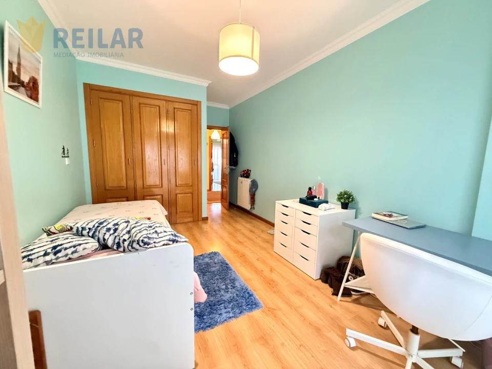 Apartamento T3 para Venda em Póvoa de Santa Iria e Forte da Casa Foto 25