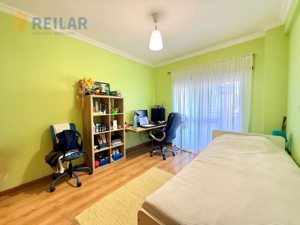 Apartamento T3 para Venda em Póvoa de Santa Iria e Forte da Casa Foto 26