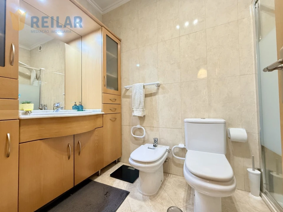 Apartamento T3 para Venda em Póvoa de Santa Iria e Forte da Casa Foto 30