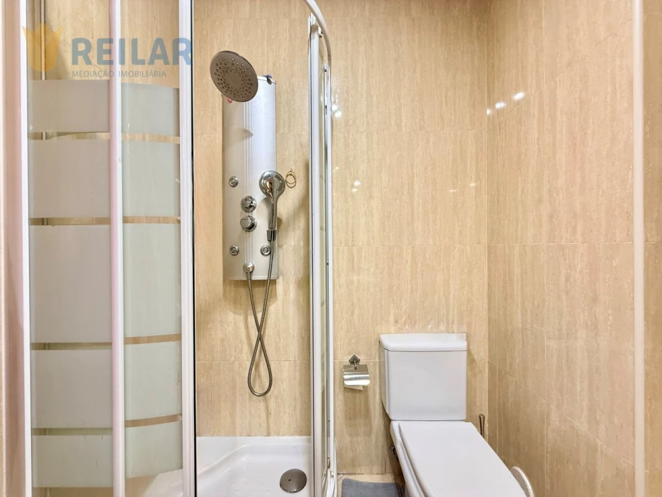 Apartamento T3 para Venda em Póvoa de Santa Iria e Forte da Casa Foto 34