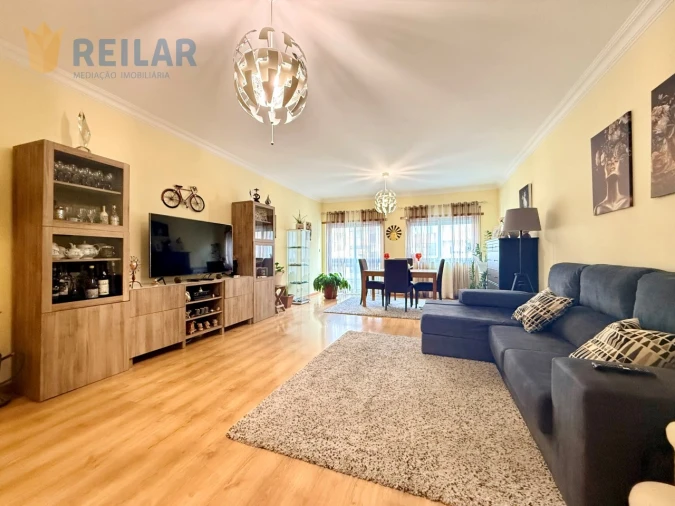 Apartamento T3 para Venda em Póvoa de Santa Iria e Forte da Casa Foto 5