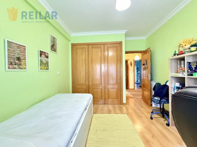 Apartamento T3 para Venda em Póvoa de Santa Iria e Forte da Casa Foto 27