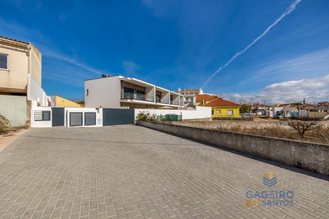 Moradia T2 para Venda em São Martinho do Porto Foto 35
