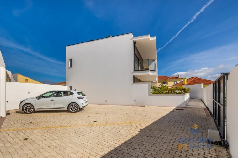 Moradia T2 para Venda em São Martinho do Porto Foto 33