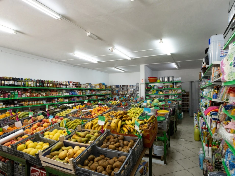 Loja para Venda em Buarcos Foto 8