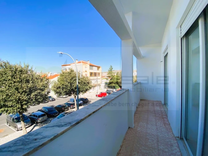 Apartamento T2 para Venda em Venteira Foto 12