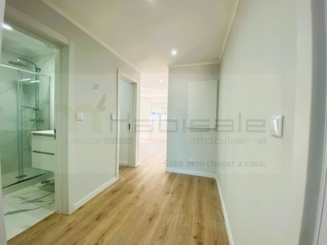 Apartamento T2 para Venda em Venteira Foto 21