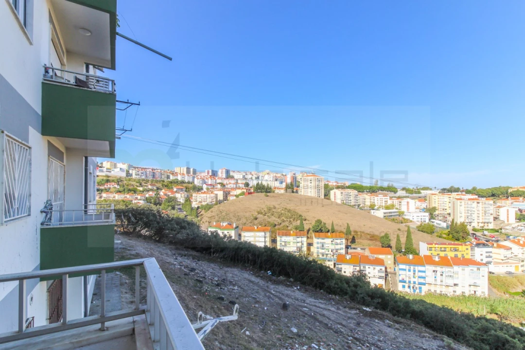 Escritório para Venda em Odivelas Foto 1