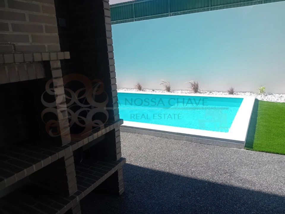 Moradia T4 para Venda em Charneca de Caparica e Sobreda Foto 57