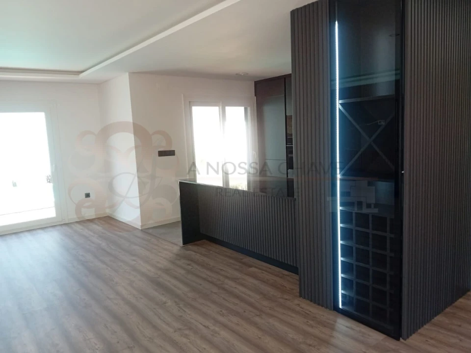 Moradia T4 para Venda em Charneca de Caparica e Sobreda Foto 13