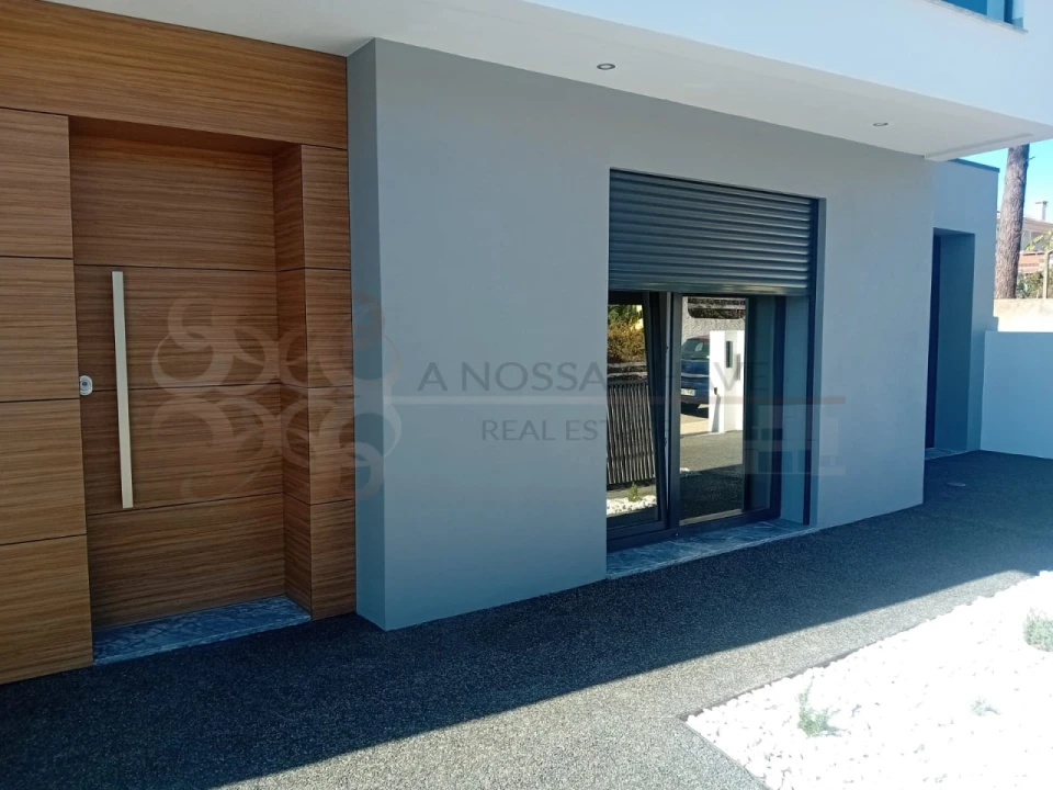 Moradia T4 para Venda em Charneca de Caparica e Sobreda Foto 75