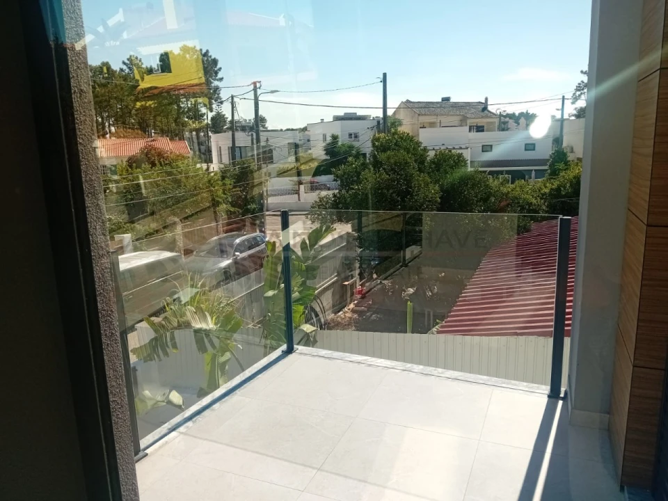 Moradia T4 para Venda em Charneca de Caparica e Sobreda Foto 84