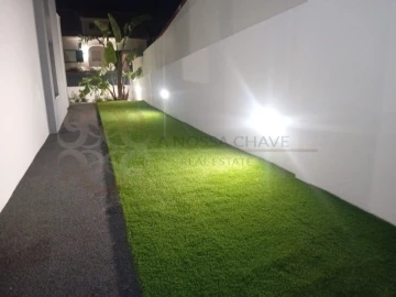 Moradia T4 para Venda em Charneca de Caparica e Sobreda