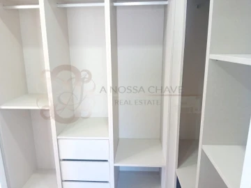 Moradia T4 para Venda em Charneca de Caparica e Sobreda