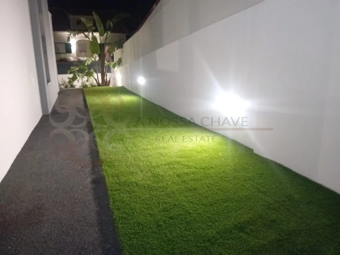 Moradia T4 para Venda em Charneca de Caparica e Sobreda Foto 2