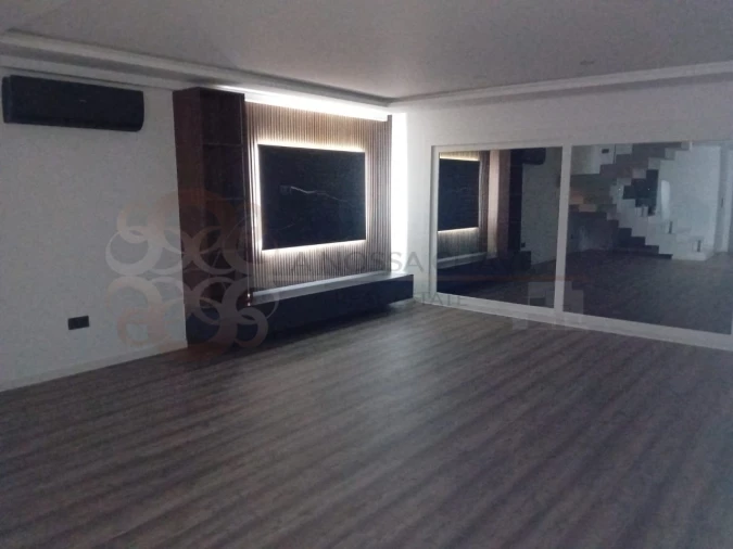 Moradia T4 para Venda em Charneca de Caparica e Sobreda Foto 12