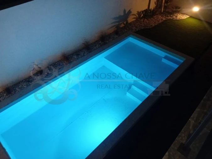 Moradia T4 para Venda em Charneca de Caparica e Sobreda Foto 19