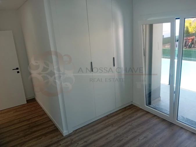 Moradia T4 para Venda em Charneca de Caparica e Sobreda Foto 41