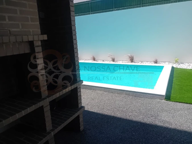 Moradia T4 para Venda em Charneca de Caparica e Sobreda Foto 57