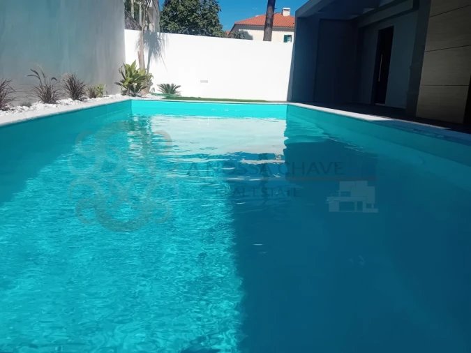 Moradia T4 para Venda em Charneca de Caparica e Sobreda Foto 64