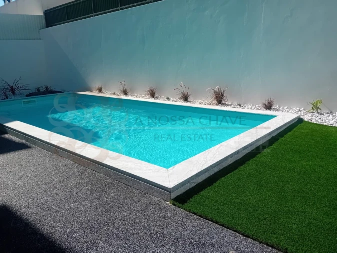 Moradia T4 para Venda em Charneca de Caparica e Sobreda Foto 66